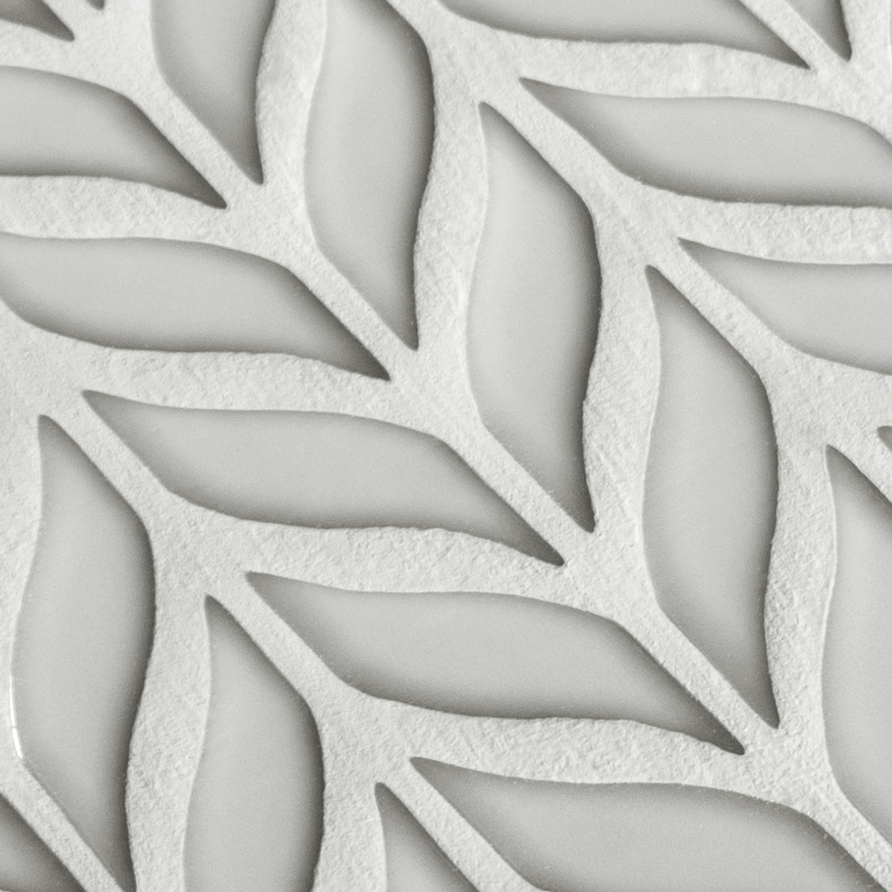Glazed White Leaf Waterjet Recycled Glass Floor And Wall Mosaic Tile