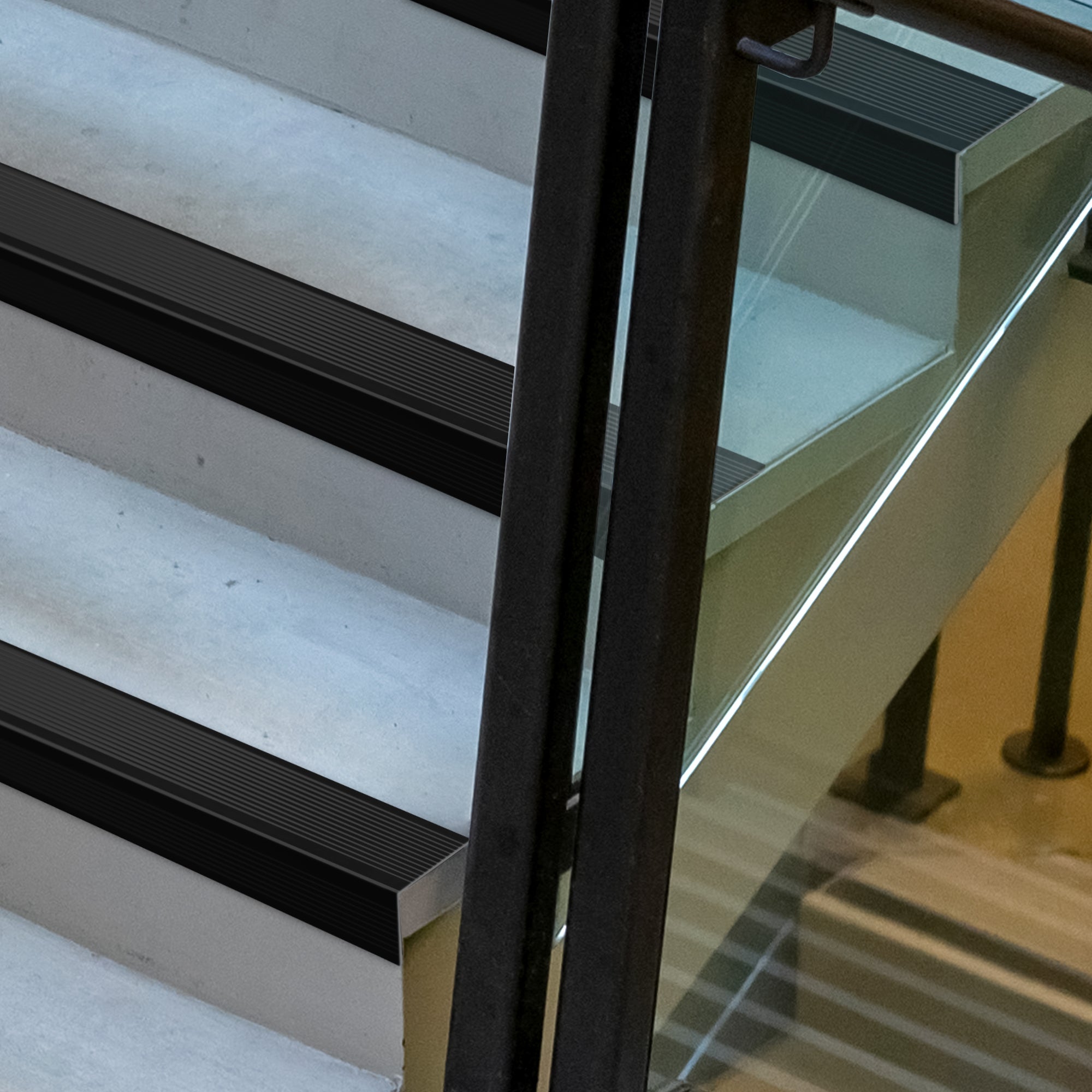 5 Pieces Matte Black Aluminium Peel and Stick Stair Nosing