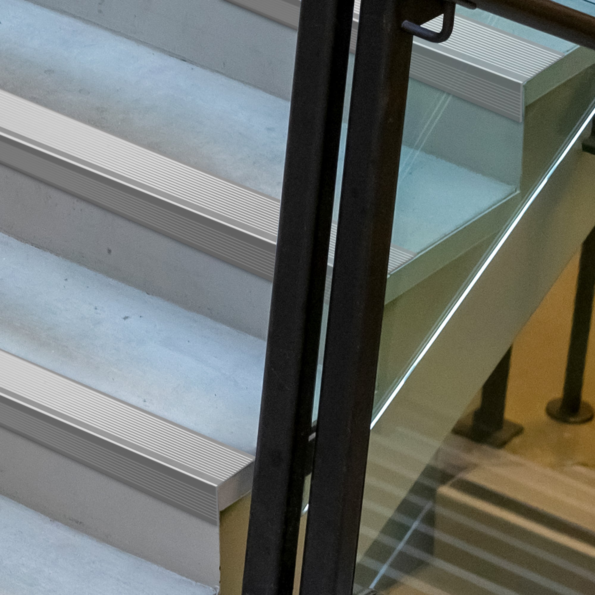 5 Pieces Matte Silver Aluminium Peel and Stick Stair Nosing