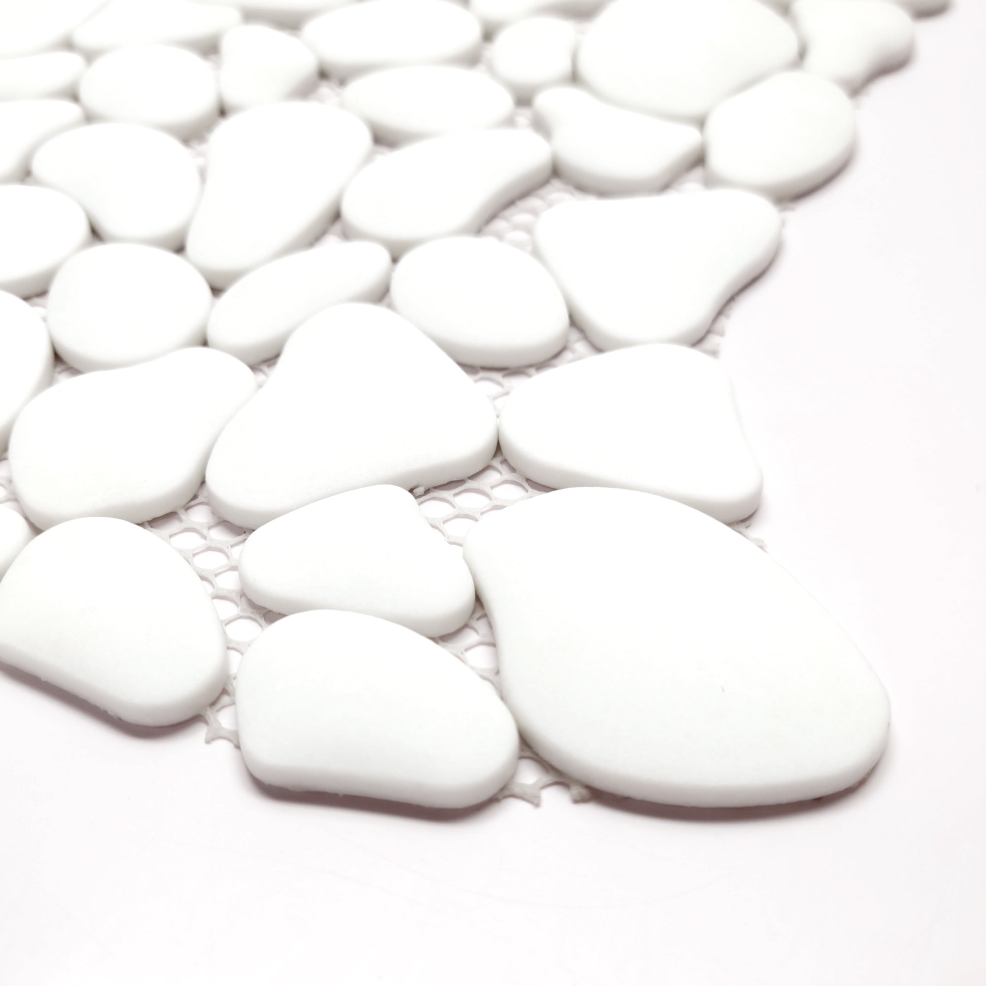 Pebble White Recycled Glass Floor and Wall Mosaic Tile