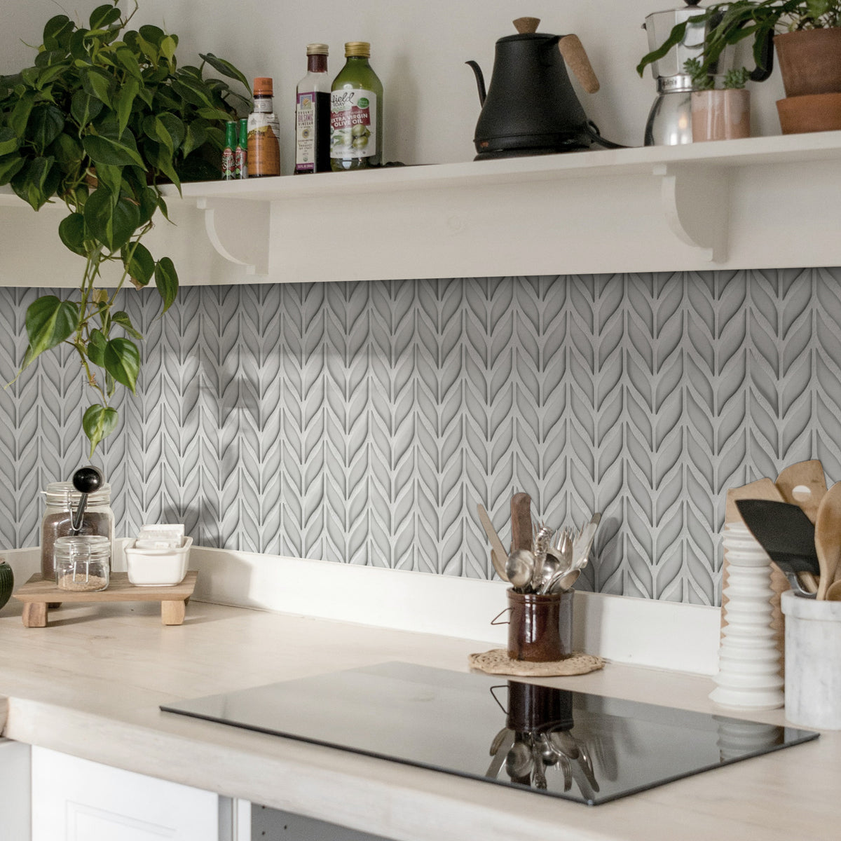 Glazed White Leaf Waterjet Recycled Glass Floor And Wall Mosaic Tile